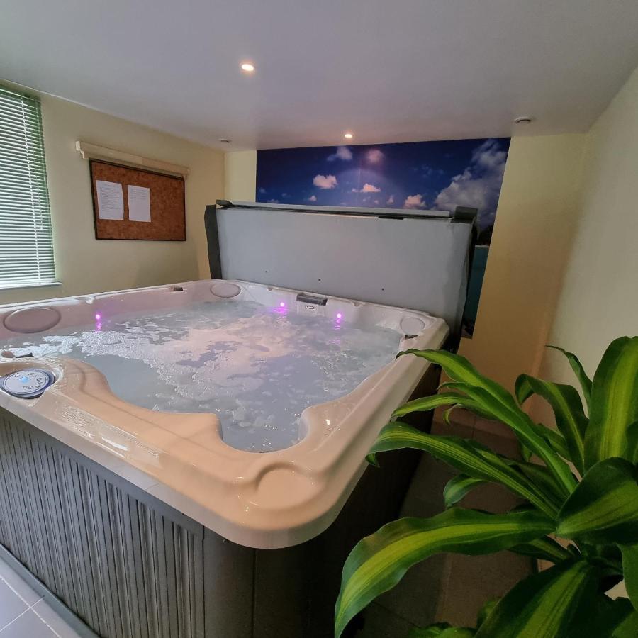 Gite Myrtille 2 A 6 Personnes Avec Spa Et Salle De Jeux Dans La Residence Ventron Ngoại thất bức ảnh